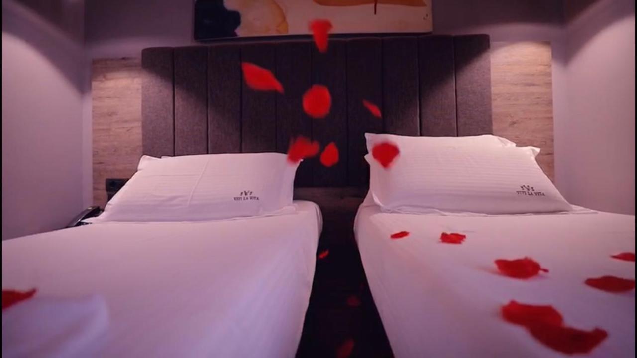 Vivi La Vita Hotel Tirana Buitenkant foto
