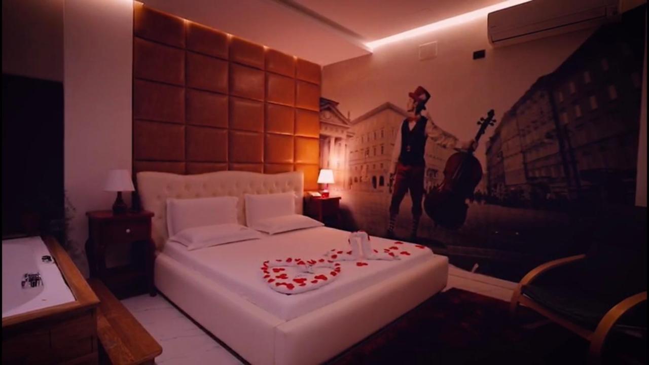 Vivi La Vita Hotel Tirana Buitenkant foto